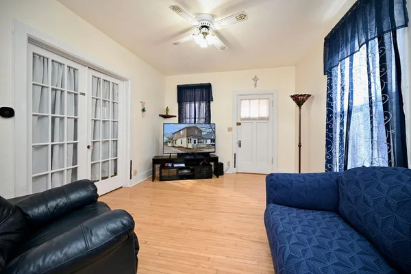 $215,000 | 663 Dacota Street, Winona, MN 55987