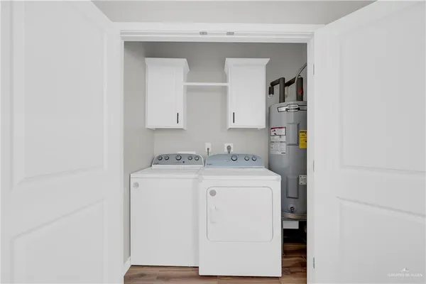 $1,250 | 2605 West Israel Avenue, Unit 3, Alton, TX 78573