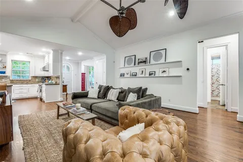 $975,000 | 7138 Westbrook Lane, Dallas, TX 75214