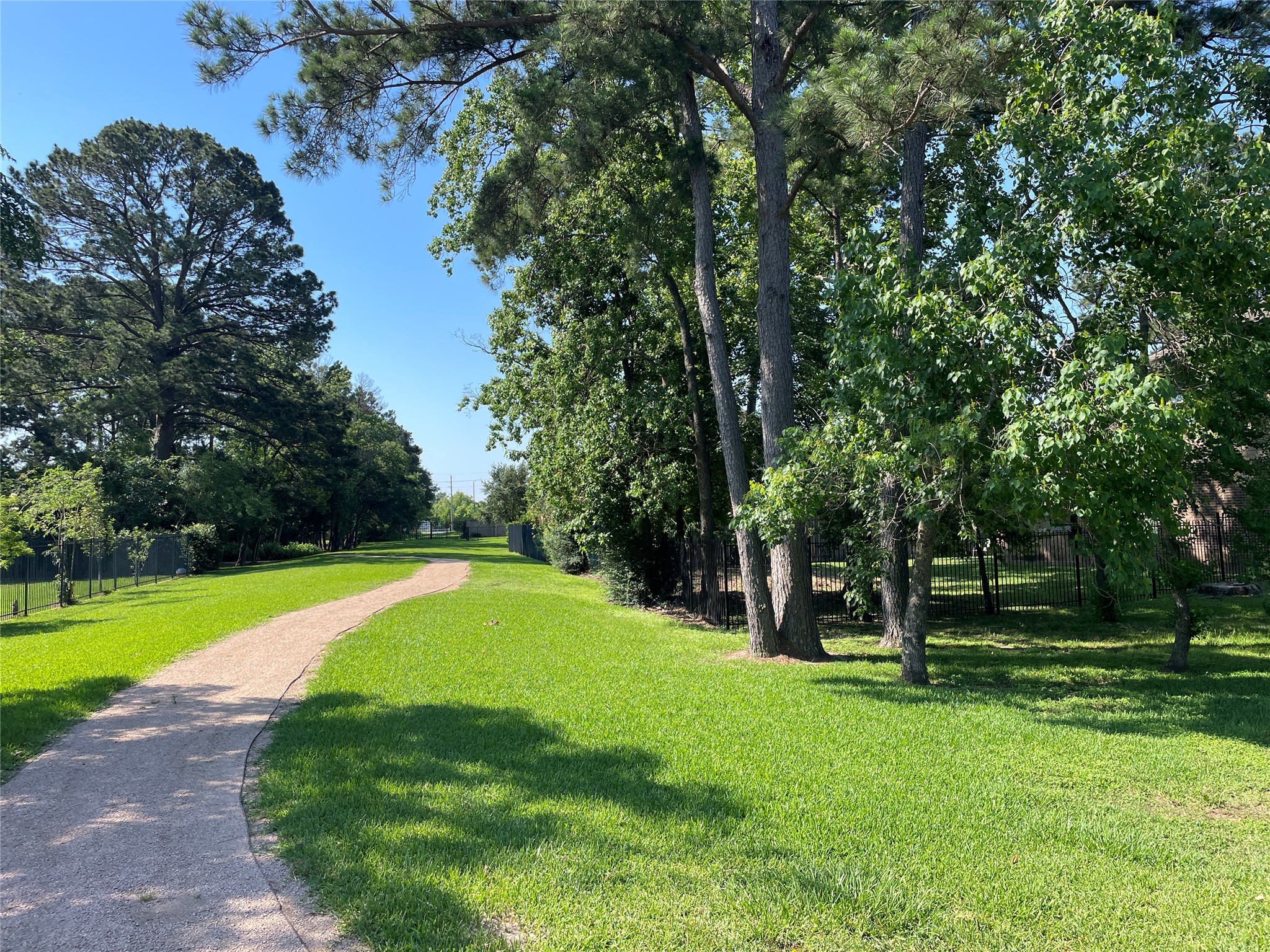 4315 Sanctuary Halls Spring, TX 77388 - Photo 34 of 50