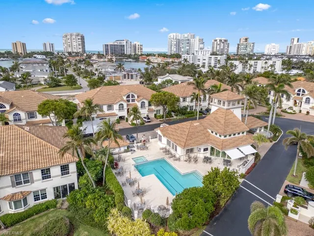 $1,699,000 | 175 Colonade Circle, Naples, FL 34103