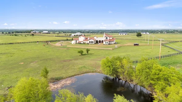 a view of entryway with stairs