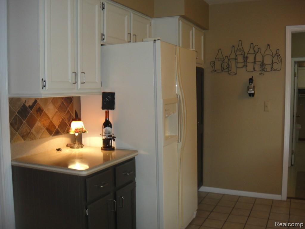 1522 Royal Crescent Street Rochester, MI 48306 - Photo 11 of 20 DSC02237.jpg