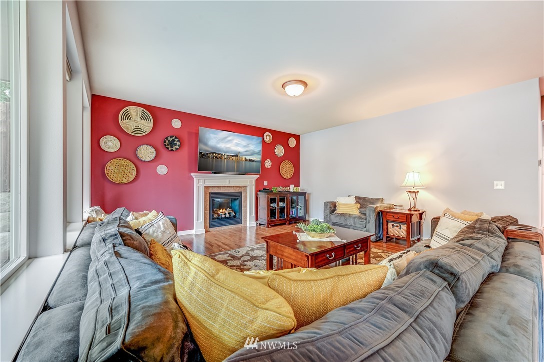 4105 222nd Place Southeast Bothell, WA 98021 - Photo 14 of 39