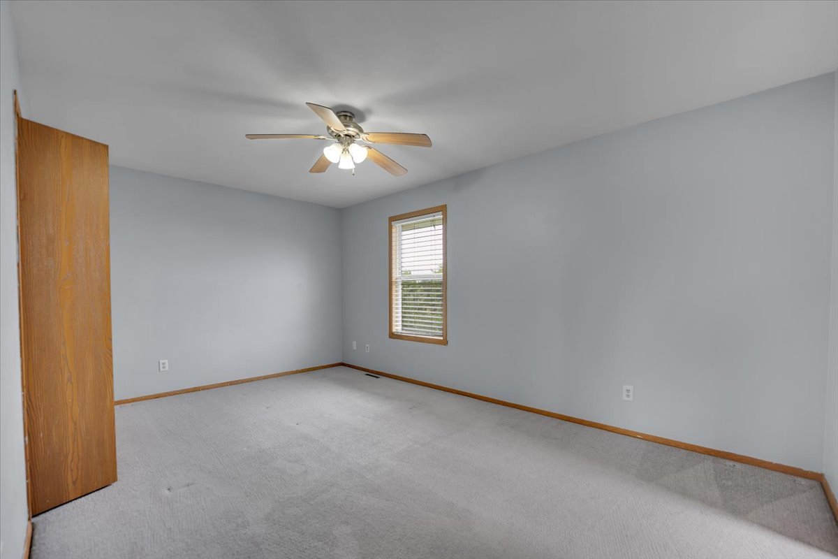 6621 Samantha Lane Rockford, IL 61107 - Photo 17 of 38 a view of empty room with windows