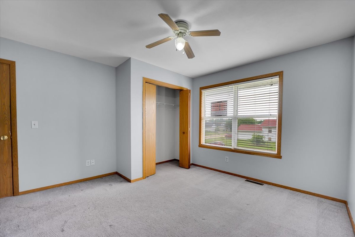 6621 Samantha Lane Rockford, IL 61107 - Photo 23 of 38 a view of an empty room with a window