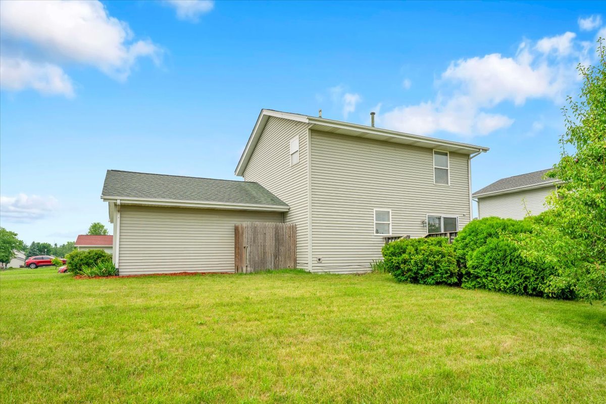 6621 Samantha Lane Rockford, IL 61107 - Photo 36 of 38 a front view of house with yard and trees