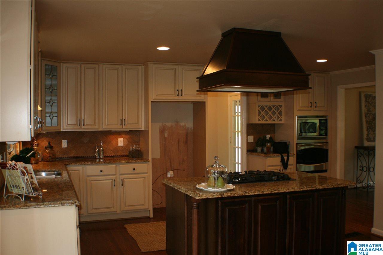 3345 Spring Valley Court Birmingham, AL 35223 - Photo 8 of 34 Gallery Image 8
