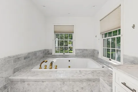 $1,864,000 | 21 Inlet View Path, East Moriches, NY 11940