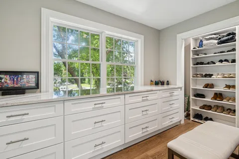 $1,864,000 | 21 Inlet View Path, East Moriches, NY 11940