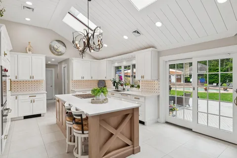 $1,864,000 | 21 Inlet View Path, East Moriches, NY 11940