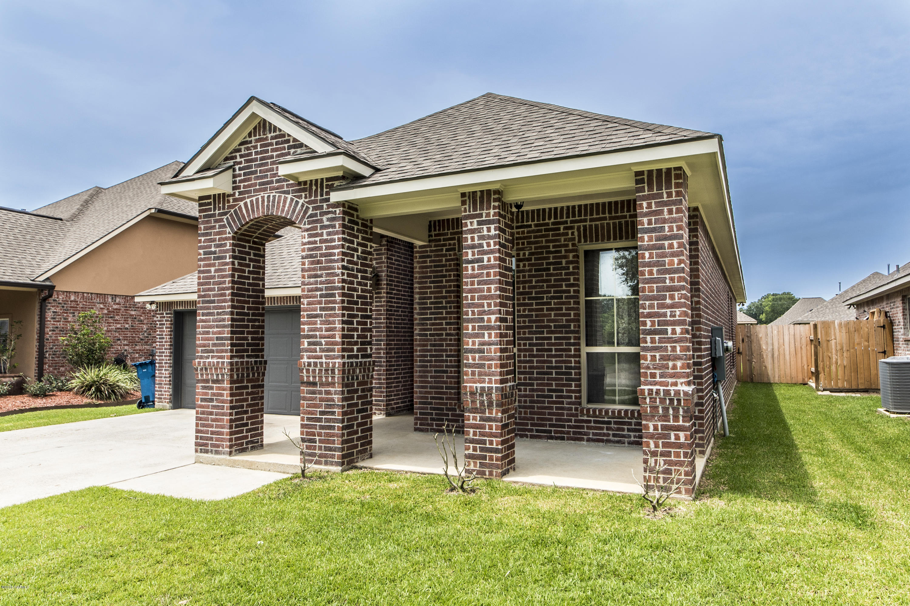 202 Travailleur Road Lafayette, LA 70506 - Photo 2 of 36 Front 2