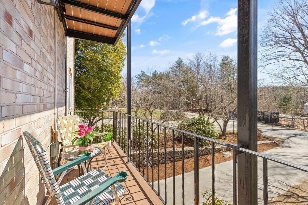 181 Littleton Road, Unit 4 Chelmsford, MA 01824 - Photo 18 of 31 Gallery Image 18