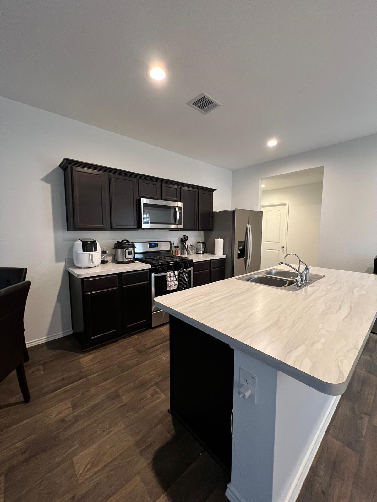 22446 Gilded Peak Spring, TX 77373 - Photo 10 of 16 Kitchen view