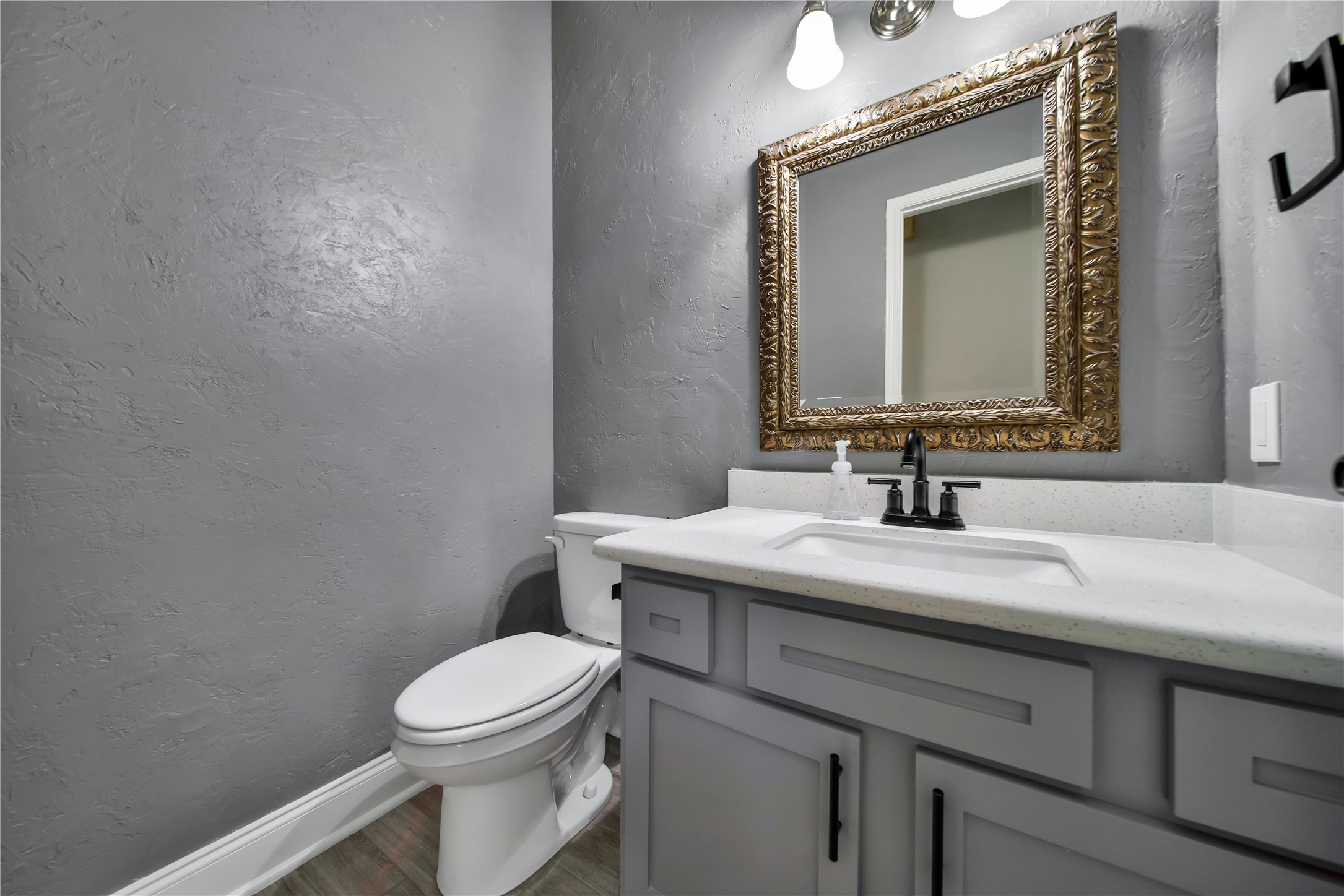 11 Windledge Place Spring, TX 77381 - Photo 17 of 36