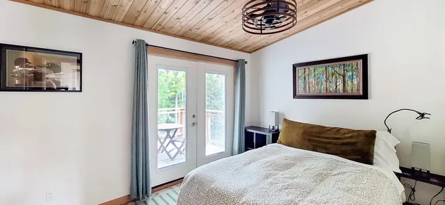 $529,000 | 365 Mondamin Trail, La Pointe, WI 54850