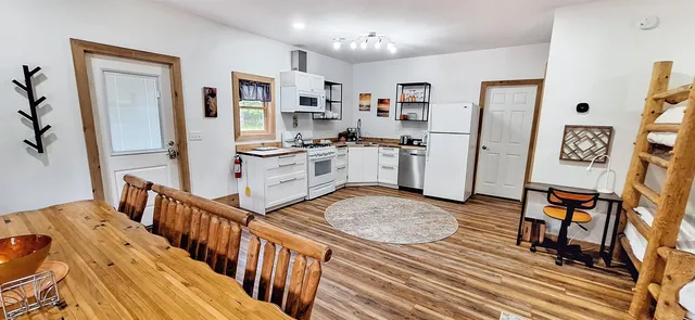 $559,000 | 365 Mondamin Trail, La Pointe, WI 54850