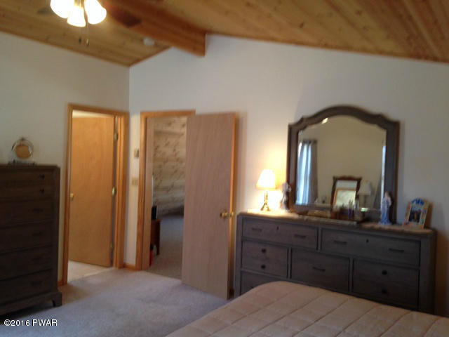 1043 Boat House Road Lake Ariel, PA 18436 - Photo 36 of 52