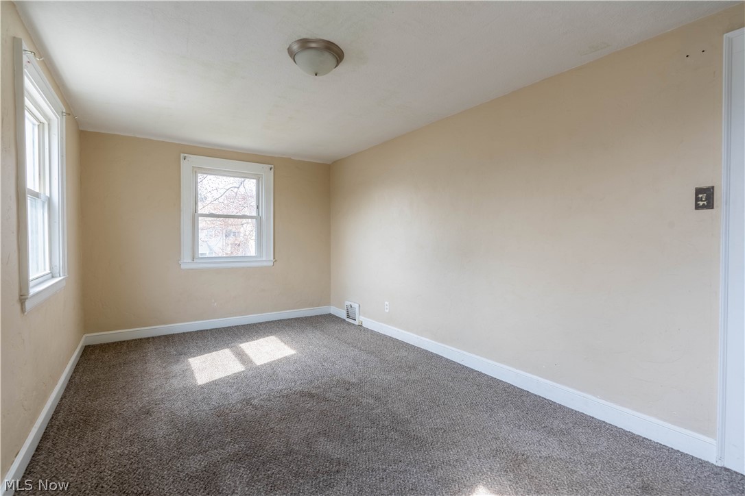 1360 Crescent Road Southwest Canton, OH 44710 - Photo 15 of 29