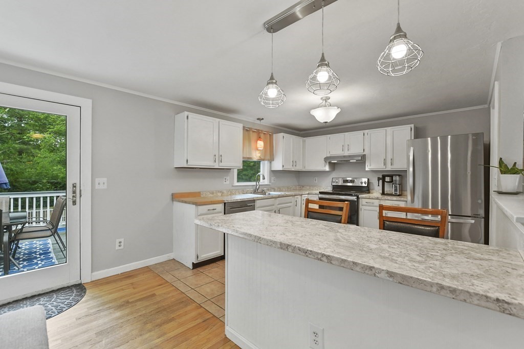 54 Cromesett Road Wareham, MA 02571 - Photo 11 of 39 Gallery Image 11