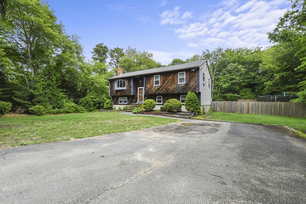 54 Cromesett Road Wareham, MA 02571 - Photo 2 of 39 Gallery Image 2