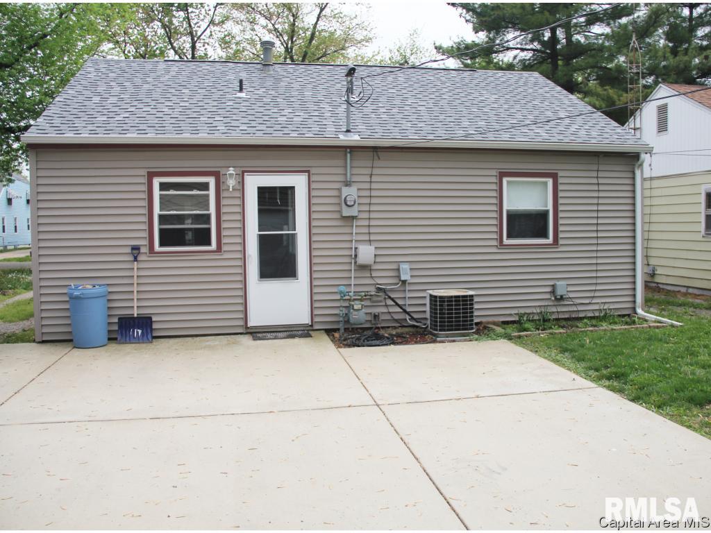 2241 East Converse Street Springfield, IL 62702 - Photo 26 of 27