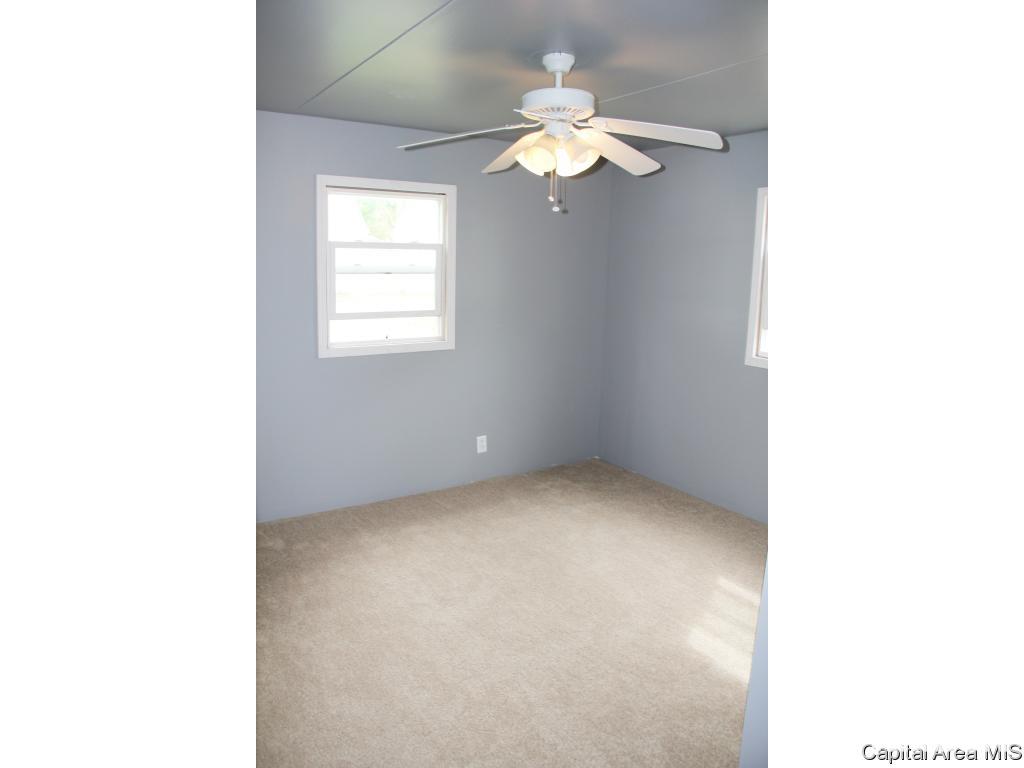 2241 East Converse Street Springfield, IL 62702 - Photo 8 of 27