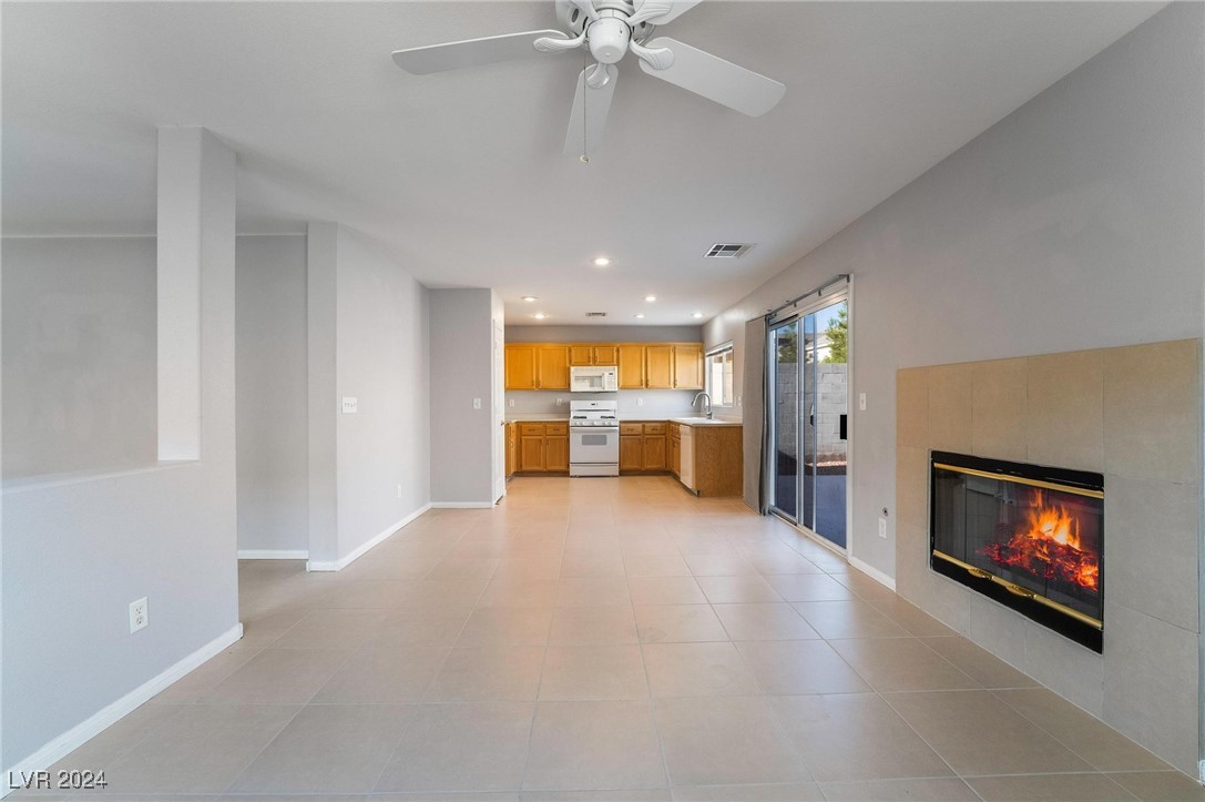 1127 Cathedral Ridge Street Henderson, NV 89052 - Photo 14 of 33