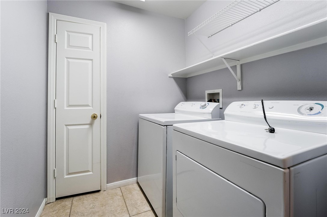 1127 Cathedral Ridge Street Henderson, NV 89052 - Photo 29 of 33
