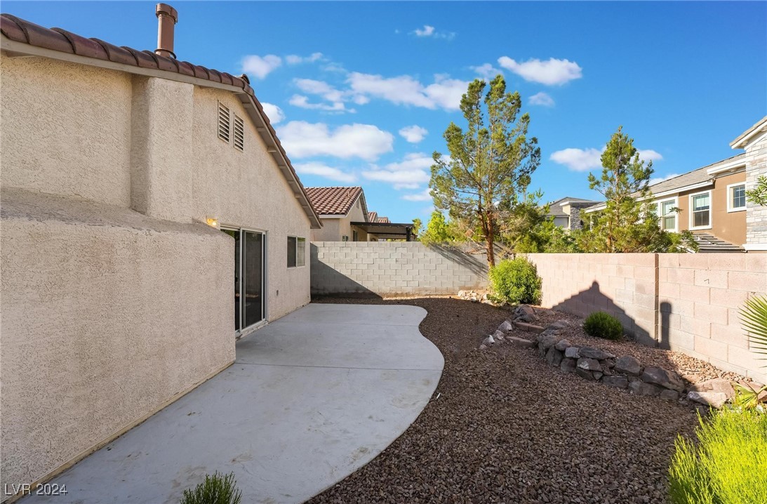 1127 Cathedral Ridge Street Henderson, NV 89052 - Photo 31 of 33