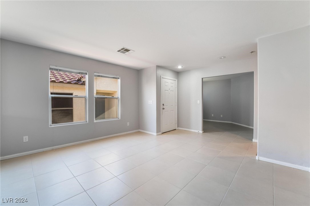 1127 Cathedral Ridge Street Henderson, NV 89052 - Photo 10 of 33