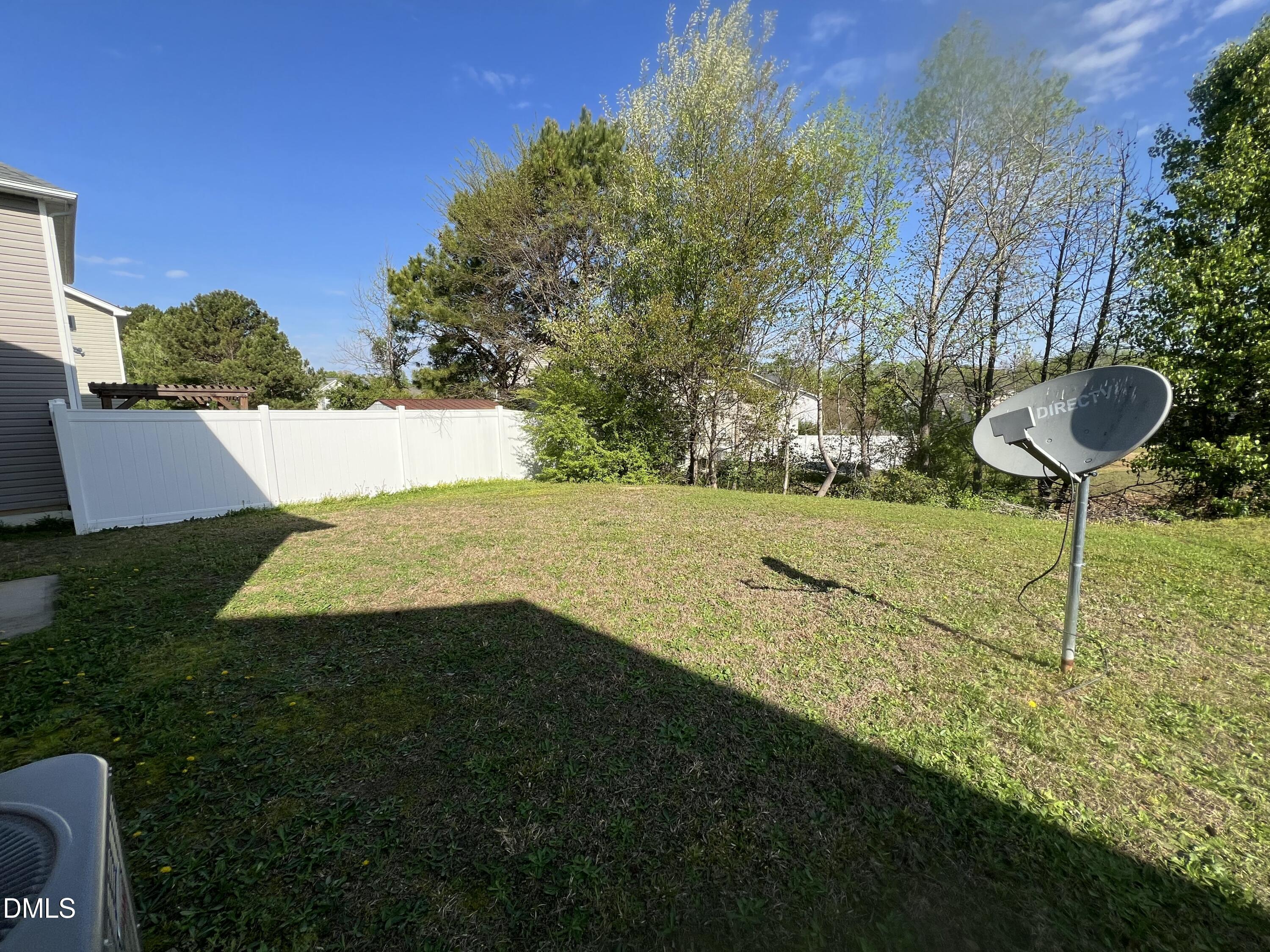 3669 Marshlane Way Raleigh, NC 27610 - Photo 2 of 15 IMG_9061