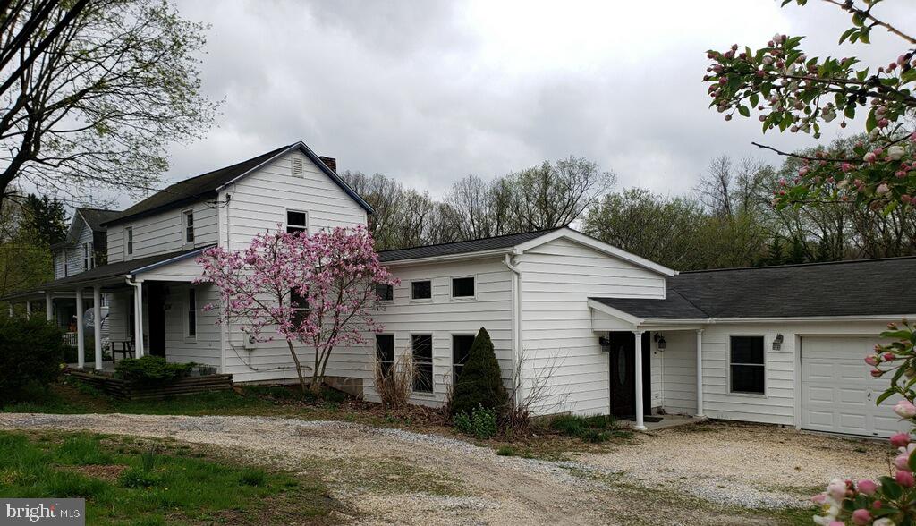 13124 Old Hanover Road Reisterstown, MD 21136 - Photo 2 of 28 FRONT WHOLE HOUSE