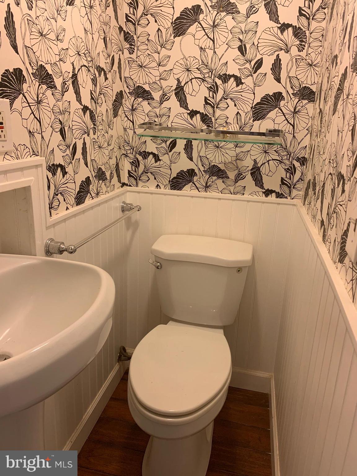 13124 Old Hanover Road Reisterstown, MD 21136 - Photo 21 of 28 BATH UPSTAIRS