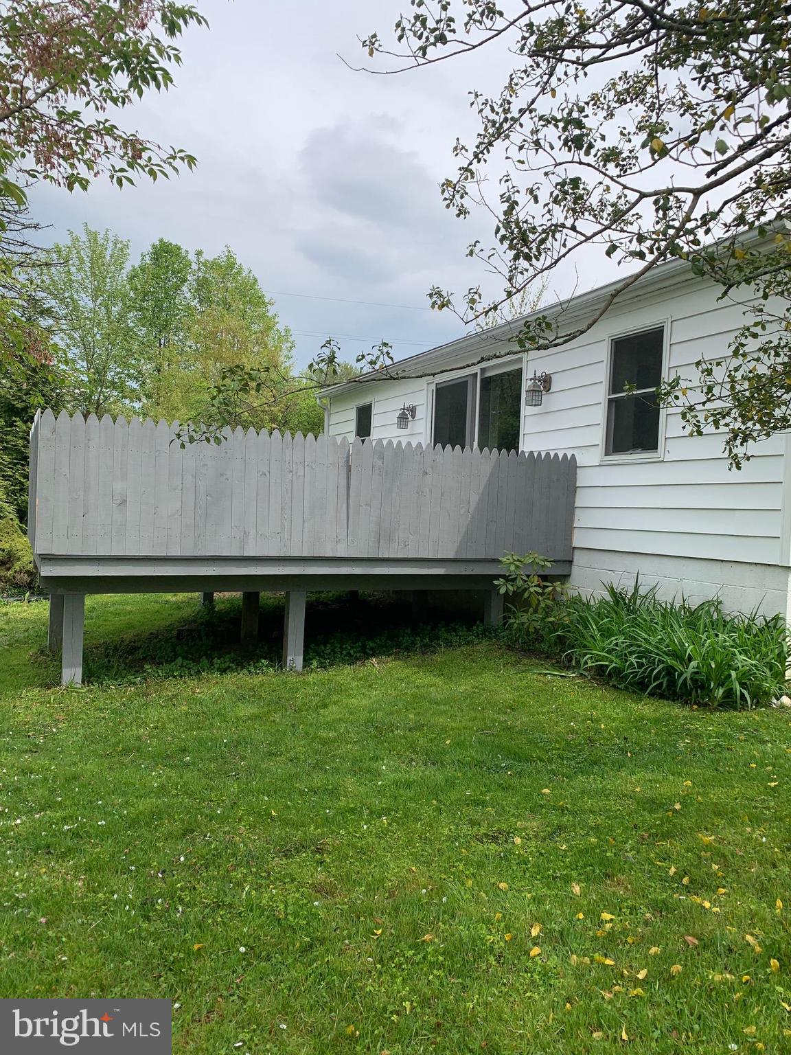 13124 Old Hanover Road Reisterstown, MD 21136 - Photo 24 of 28 REAR DECK