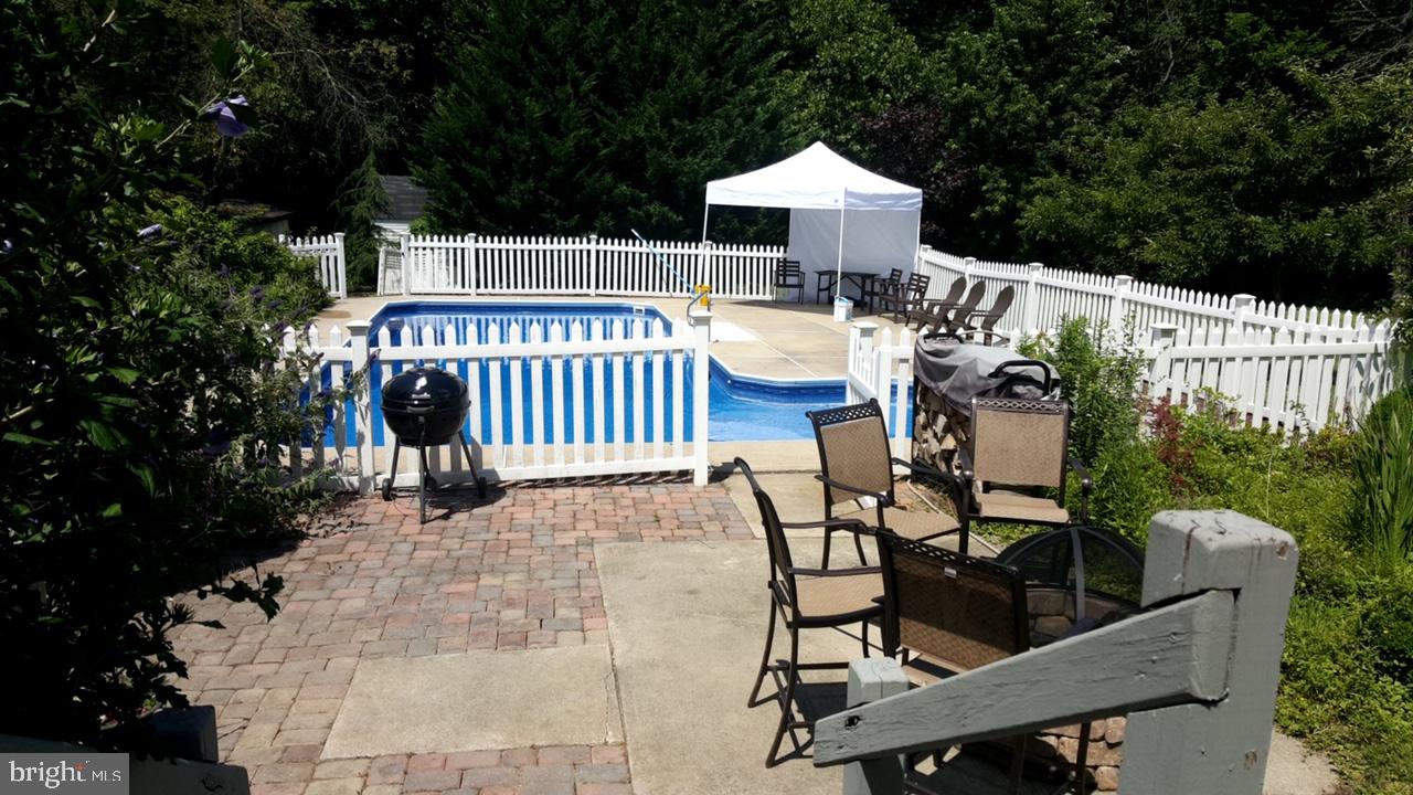 13124 Old Hanover Road Reisterstown, MD 21136 - Photo 27 of 28 POOL