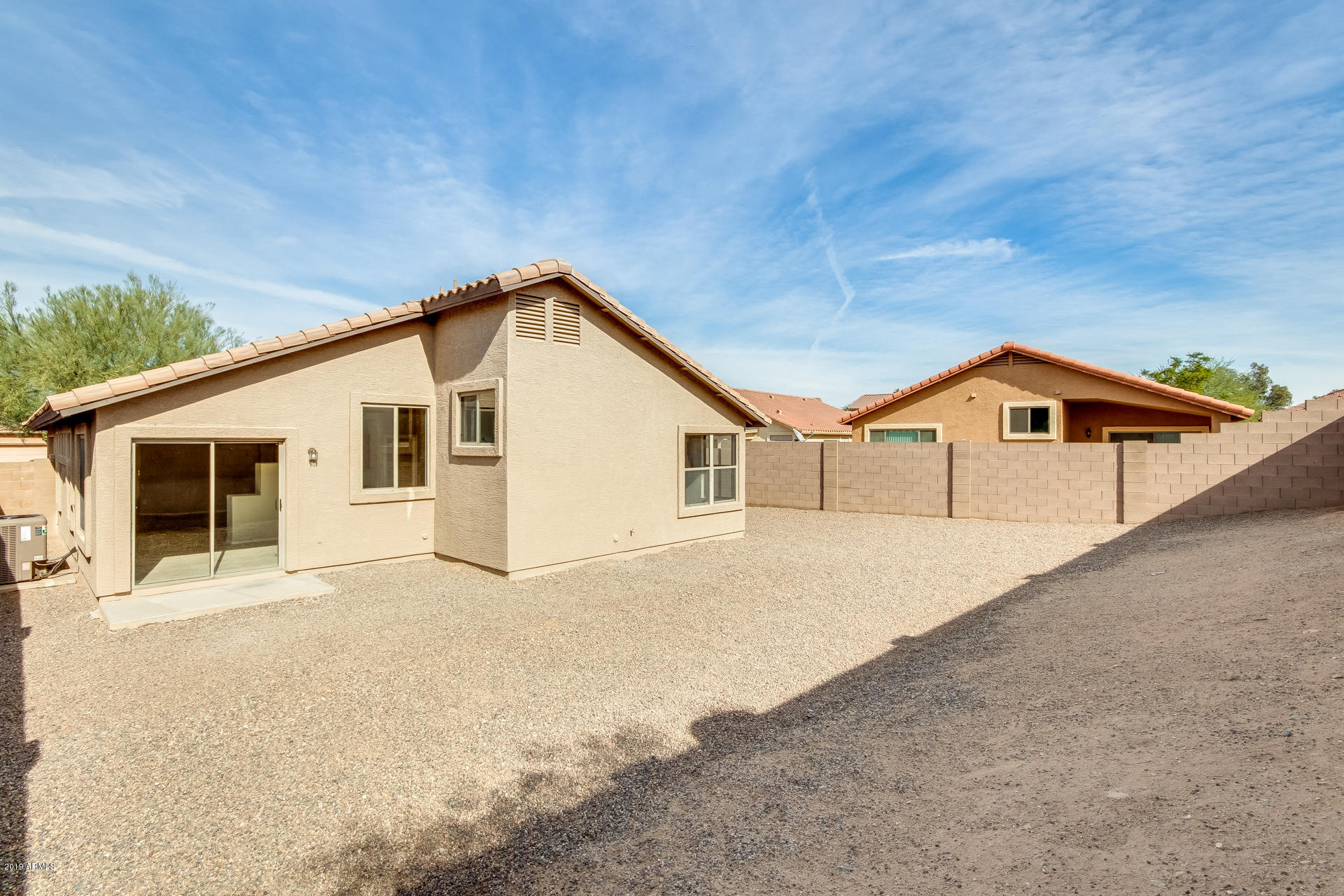 417 West Beautiful Lane Phoenix, AZ 85041 - Photo 5 of 33