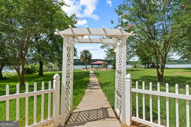 $769,000 | 926 Jamesway Drive, Sparta, GA 31087