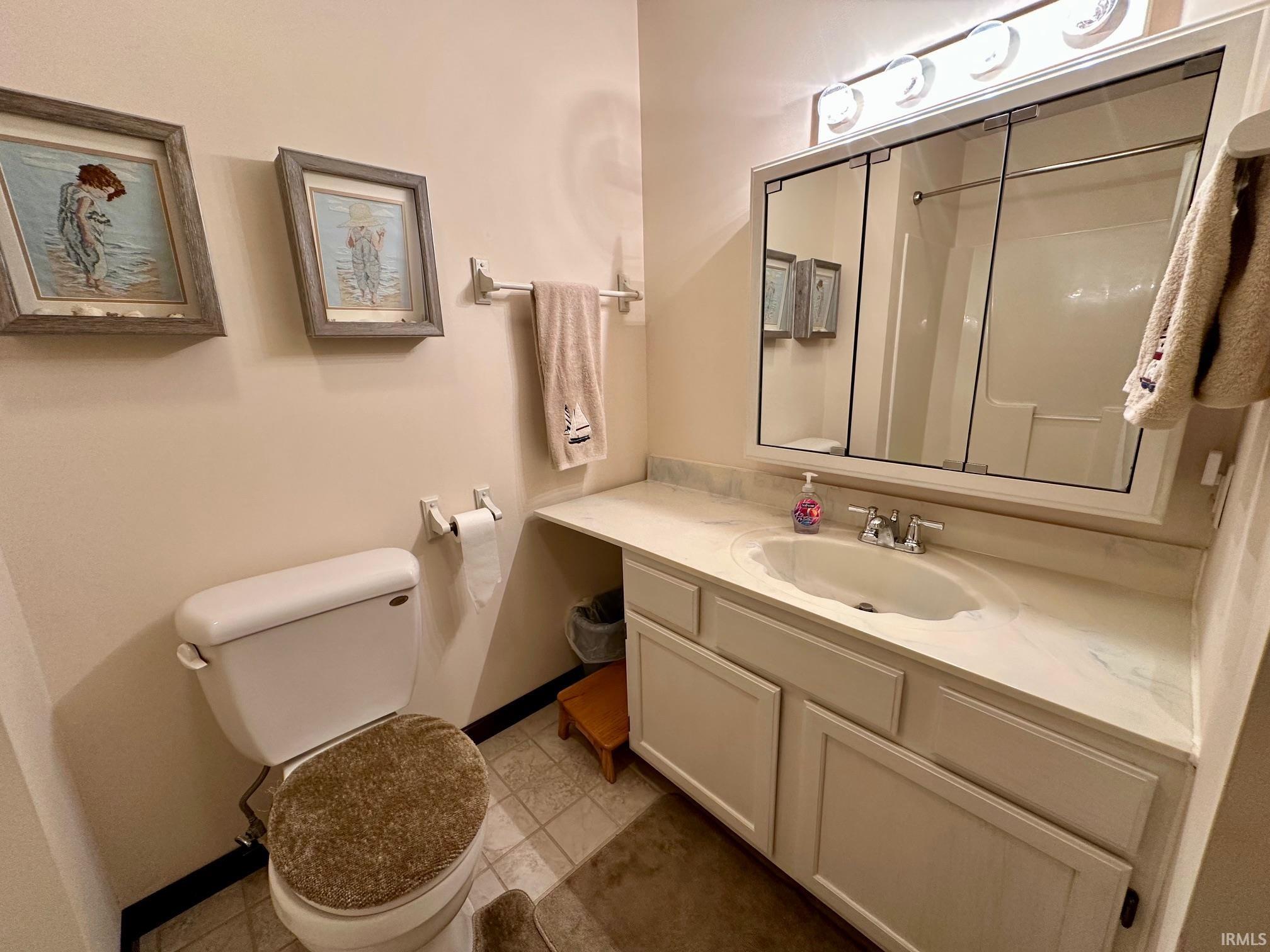 5291 Old St Road Bedford, IN 47421 - Photo 14 of 36