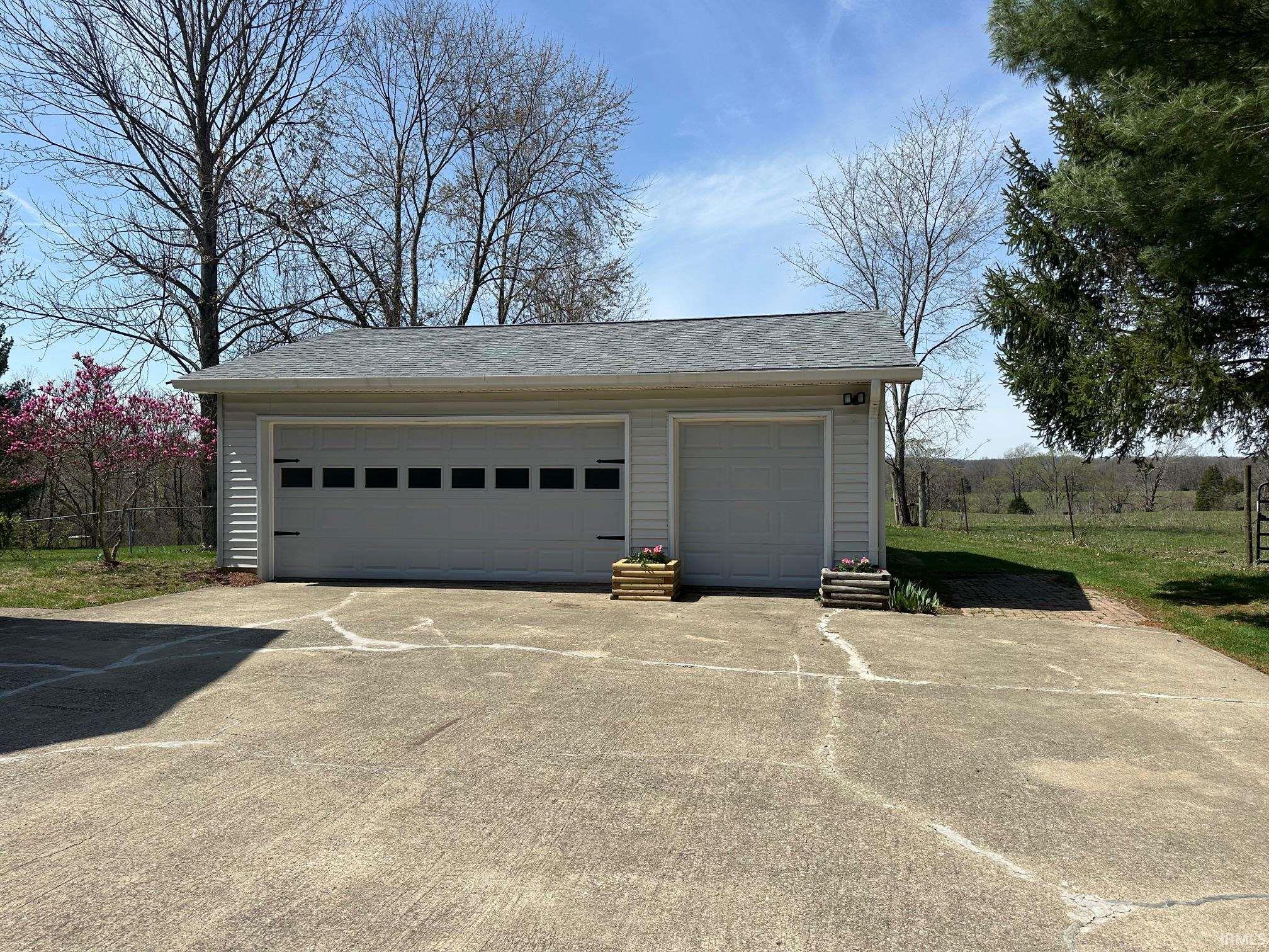 5291 Old St Road Bedford, IN 47421 - Photo 18 of 36