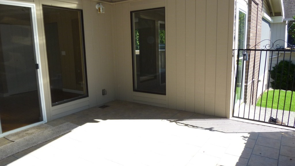 2626 49th Avenue Southwest Seattle, WA 98116 - Photo 6 of 15