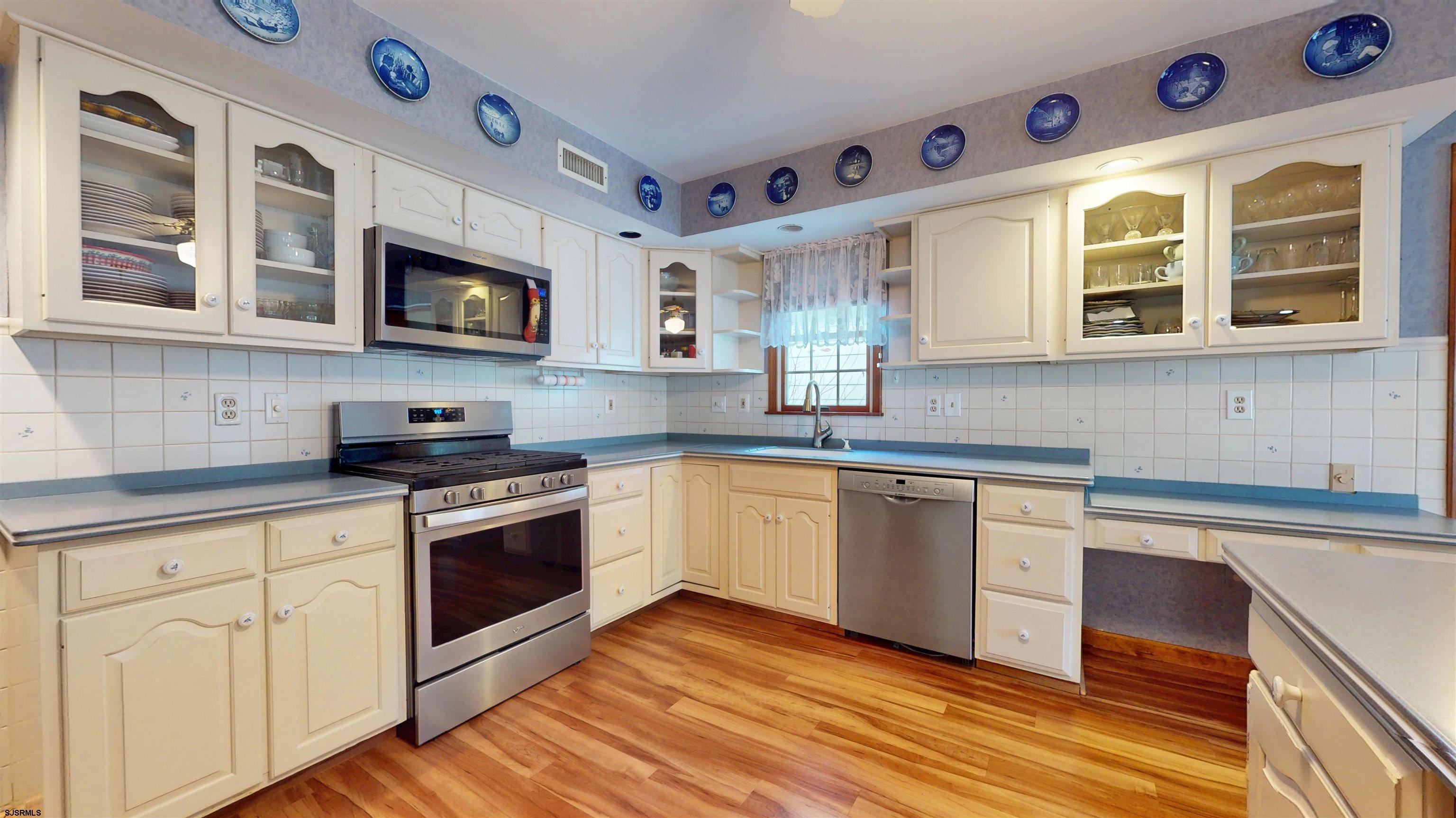 46 Victoria Lane Ocean View, NJ 08230 - Photo 5 of 66