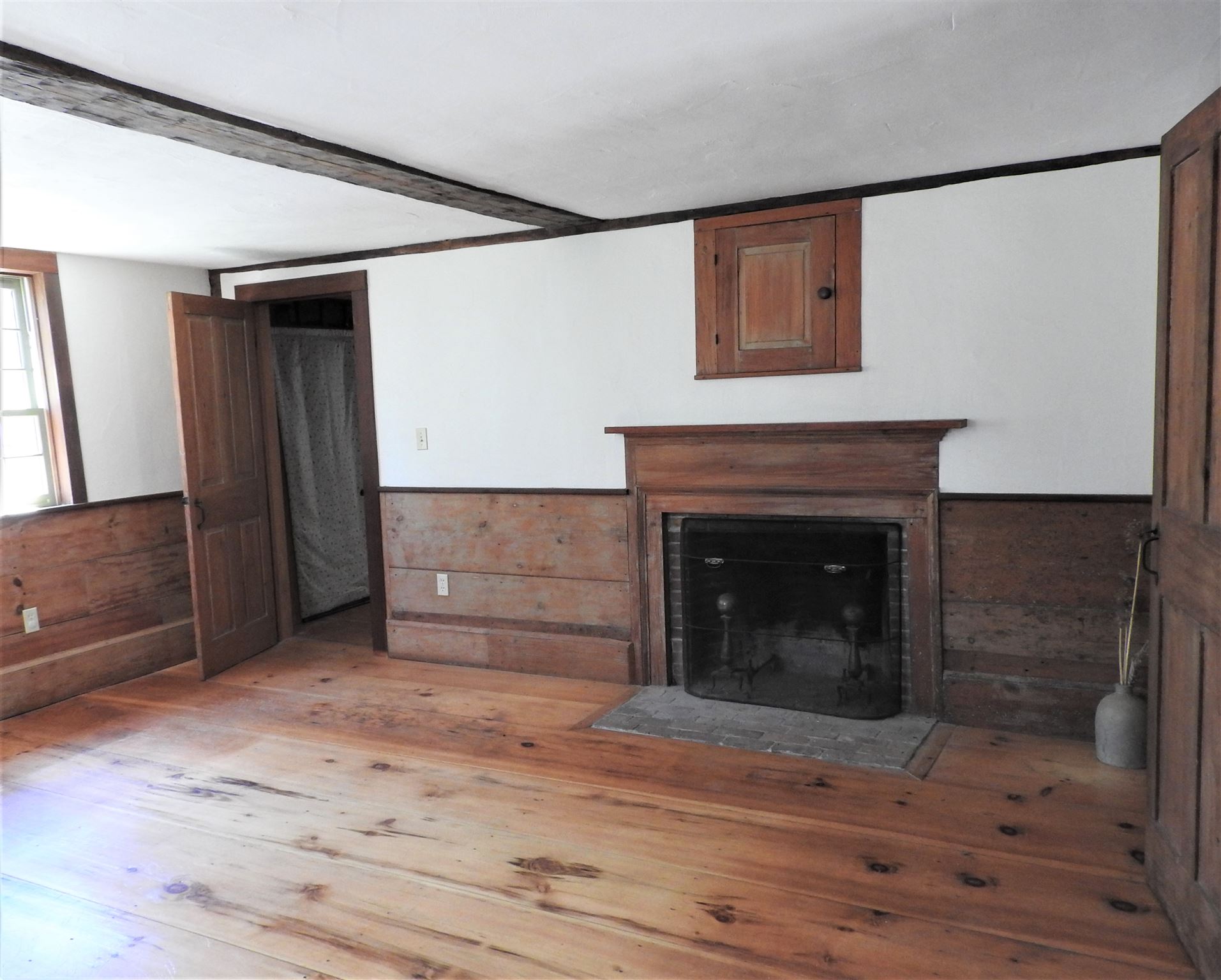 664 Freeman Colby Road Henniker, NH 03242 - Photo 11 of 39