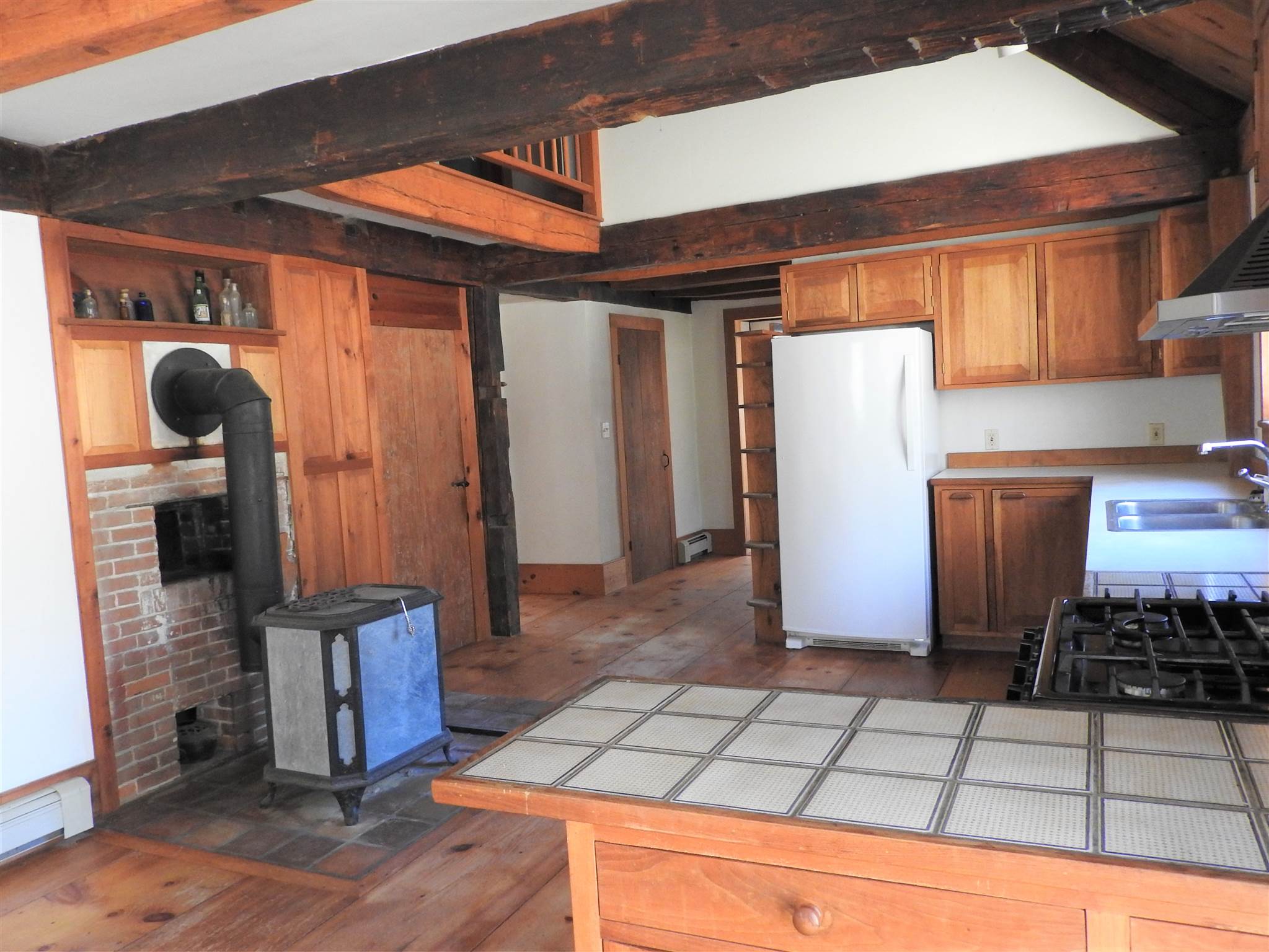 664 Freeman Colby Road Henniker, NH 03242 - Photo 7 of 39