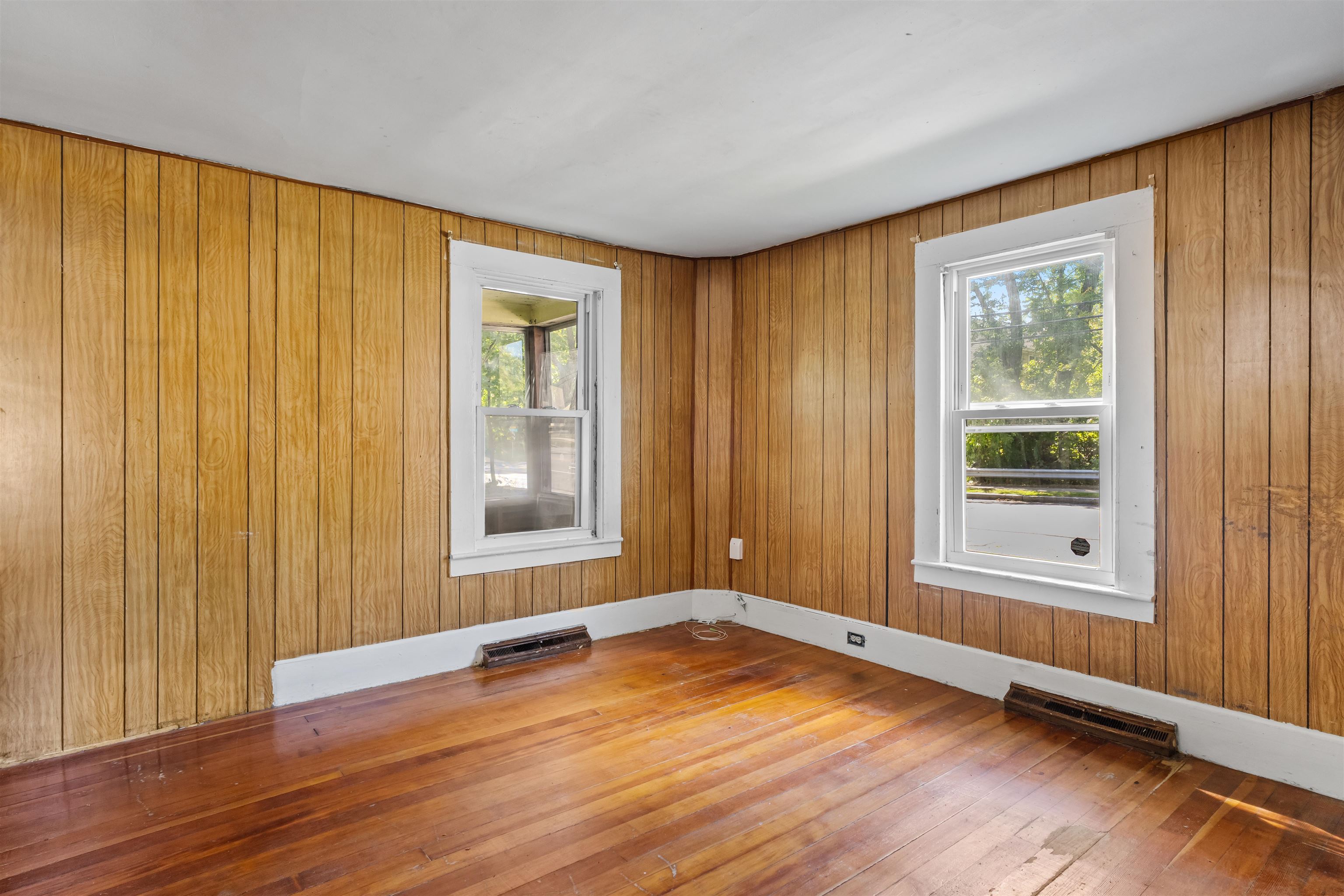 63 6th Street Dover, NH 03820 - Photo 4 of 43