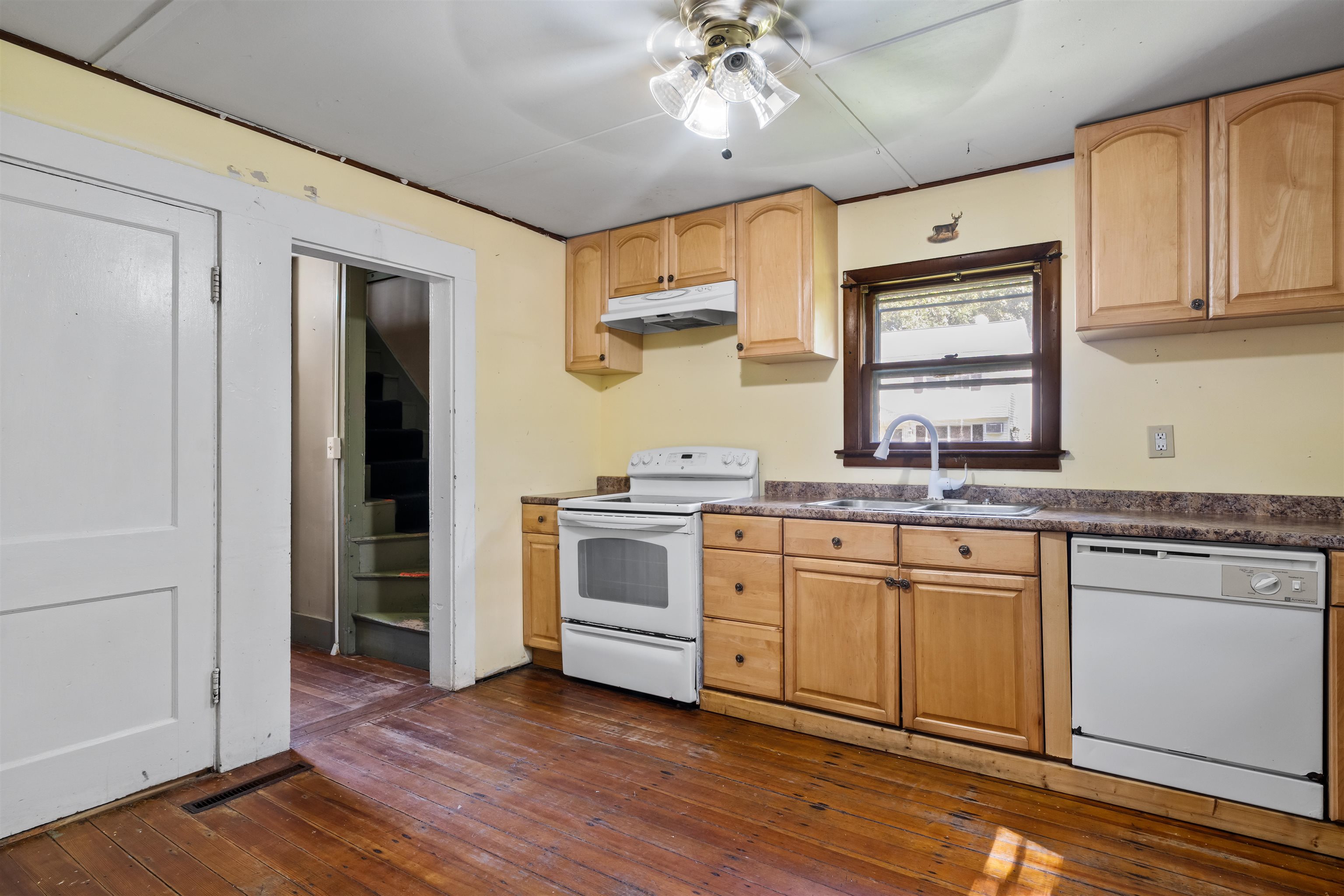 63 6th Street Dover, NH 03820 - Photo 8 of 43