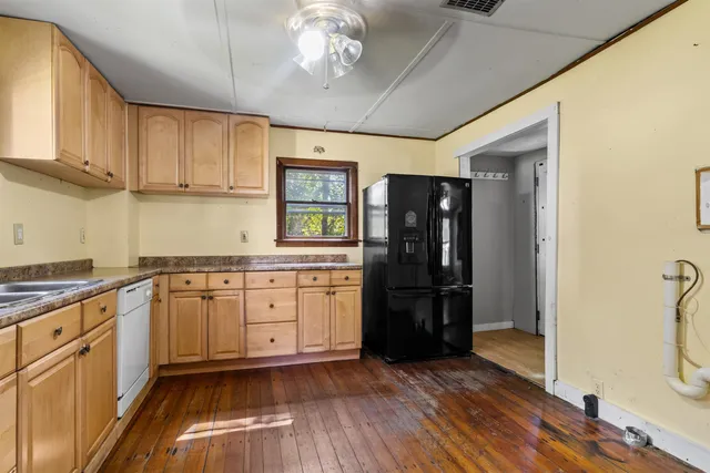 $350,000 | 63 6th Street, Dover, NH 03820