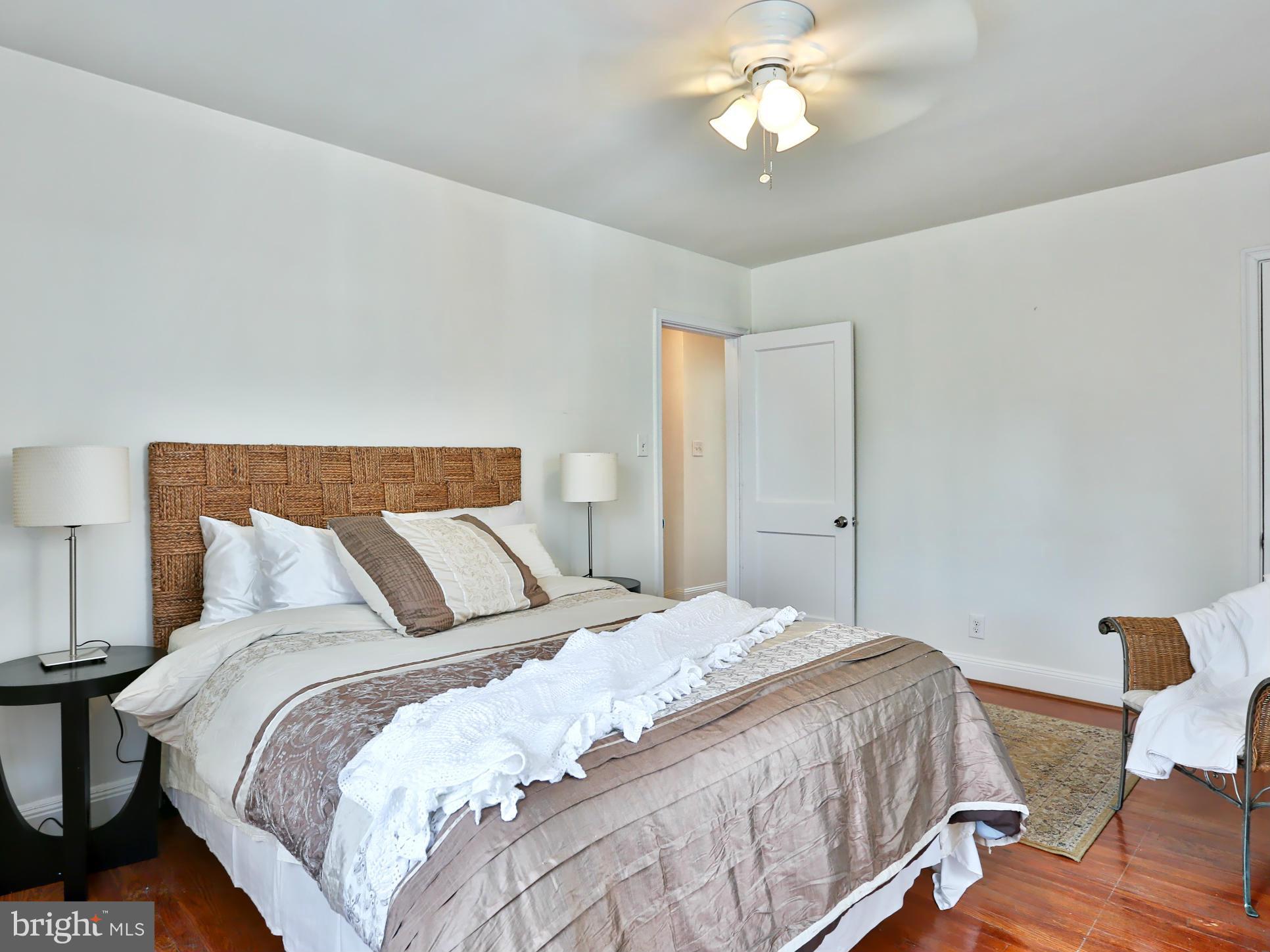 4646 Marble Hall Road Baltimore, MD 21239 - Photo 25 of 30 Warm Space To Rest And Relax