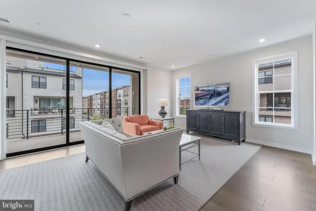 $1,339,000 | 7474 Backett Wood Terrace, McLean, VA 22102