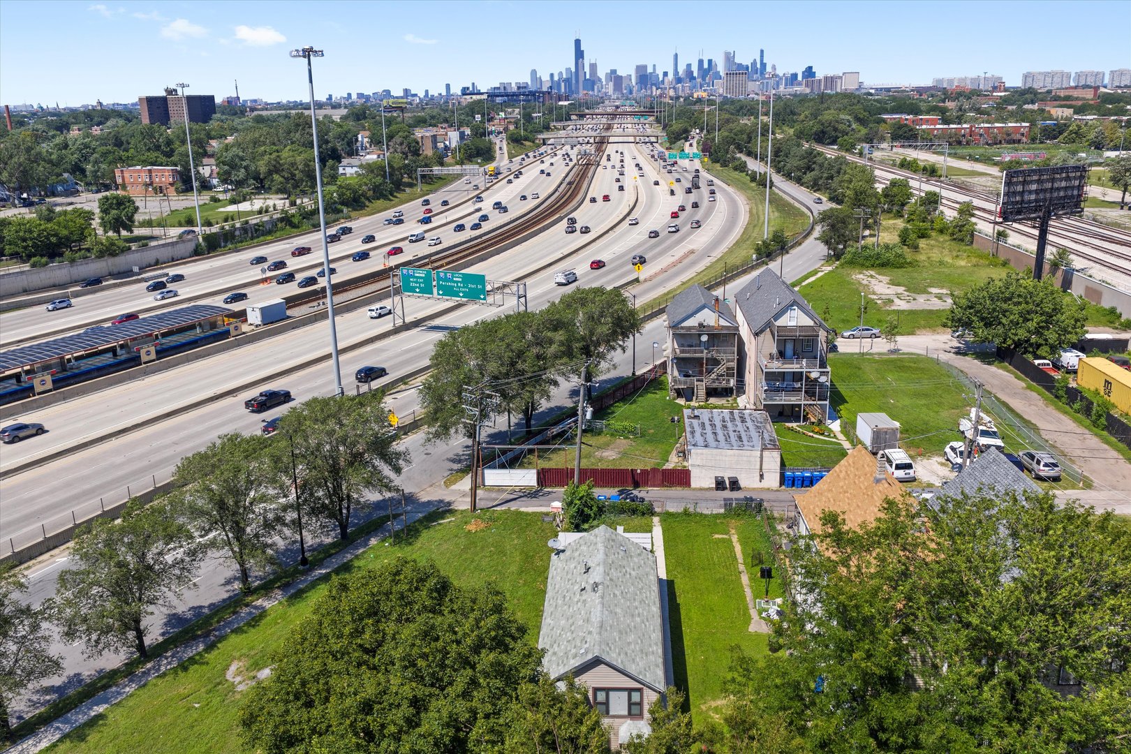 142 West Swann Street Chicago, IL 60609 - Photo 36 of 42 an aerial view of a city